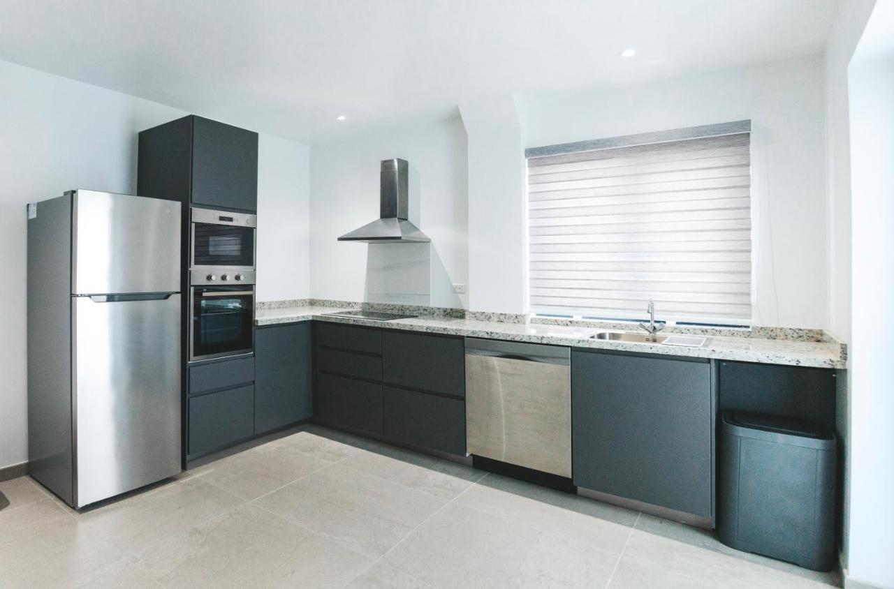 Gray Door Apartments - Adults Only Palm Beach Ngoại thất bức ảnh