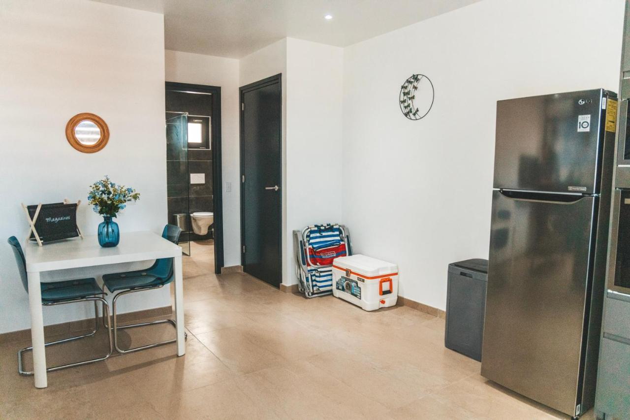 Gray Door Apartments - Adults Only Palm Beach Ngoại thất bức ảnh
