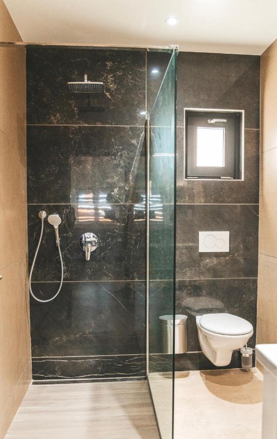 Gray Door Apartments - Adults Only Palm Beach Ngoại thất bức ảnh