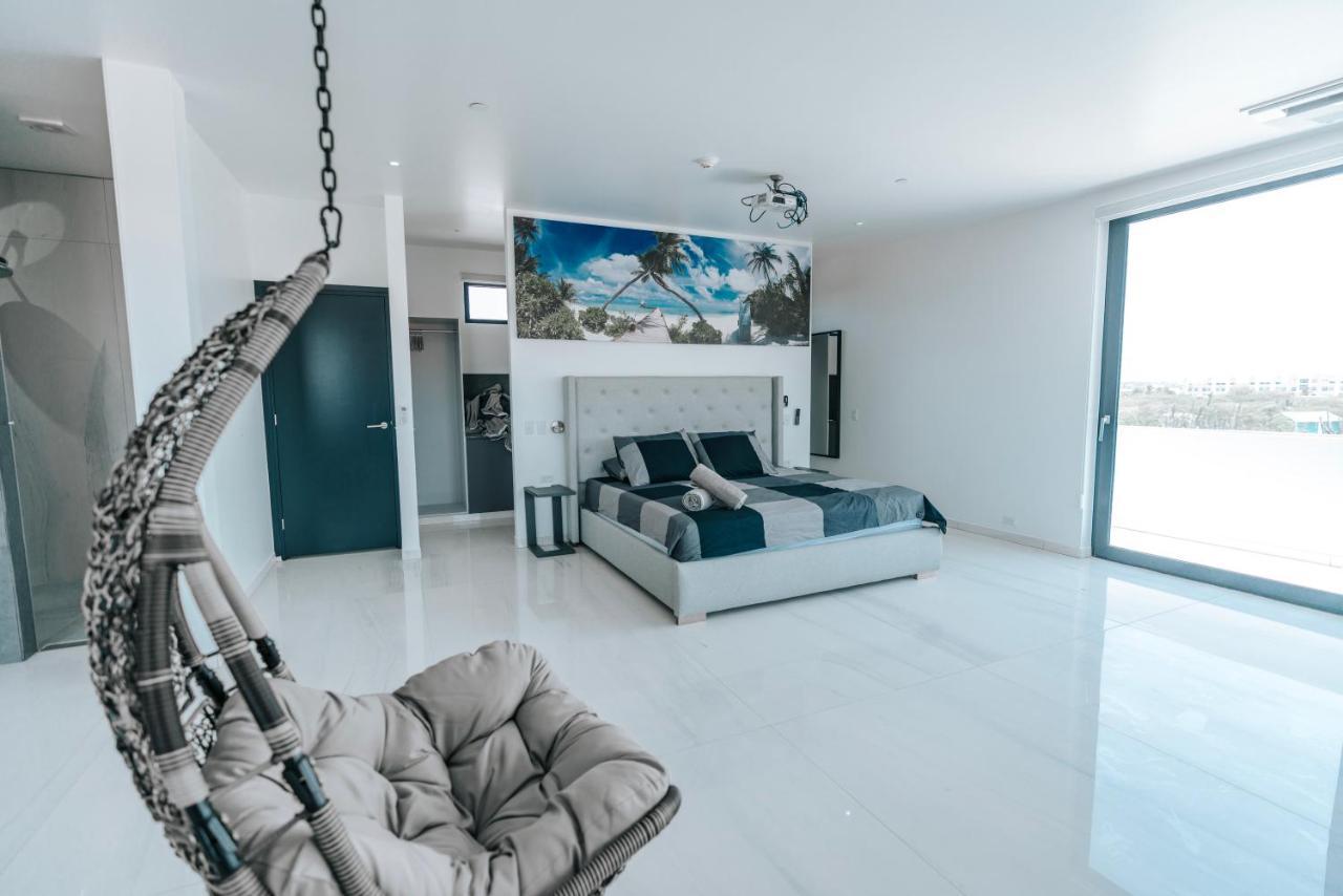 Gray Door Apartments - Adults Only Palm Beach Ngoại thất bức ảnh